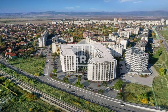 ЕРА Вива предлага просторен двустаен апартамент на 35 м. от метростанция в кв. Обеля