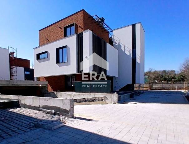 ЕРА Вива продава мезонет с АКТ 16 в престижната местност Детски град, гр.София