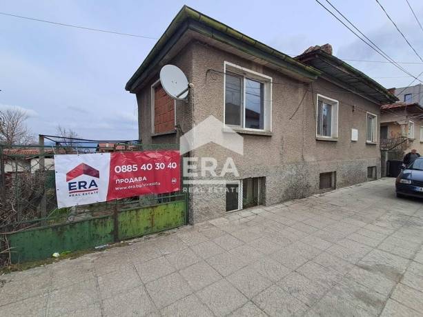 ЕКСКЛУЗИВНО! ЕРА ВИВА продава къща в топ центъра на гр. Сапарева баня