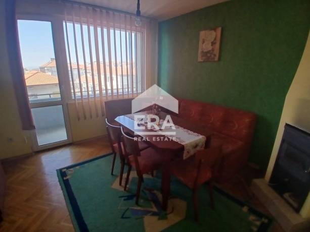 Четиристаен апартамент за продажба в гр. Аксаково, област Варна