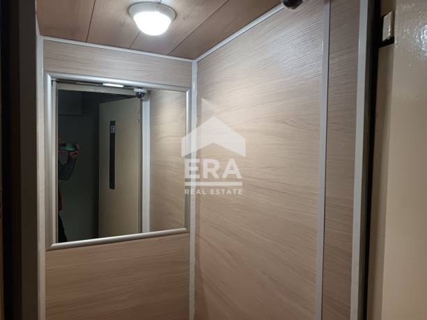 Тристаен апартамент за продажба в кв. Сердика, София