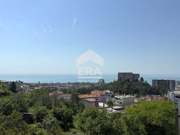 ЕРА Вива предлага за продажба двустаен панорамен югозападен апартамент в новопостроена сграда в кв. Бриз