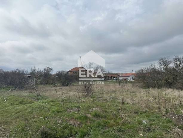 ЕКСКЛУЗИВНО! ЕРА Вива продава парцел в село Царичино, обл. Добрич, само на около 5 км от Балчик и морето