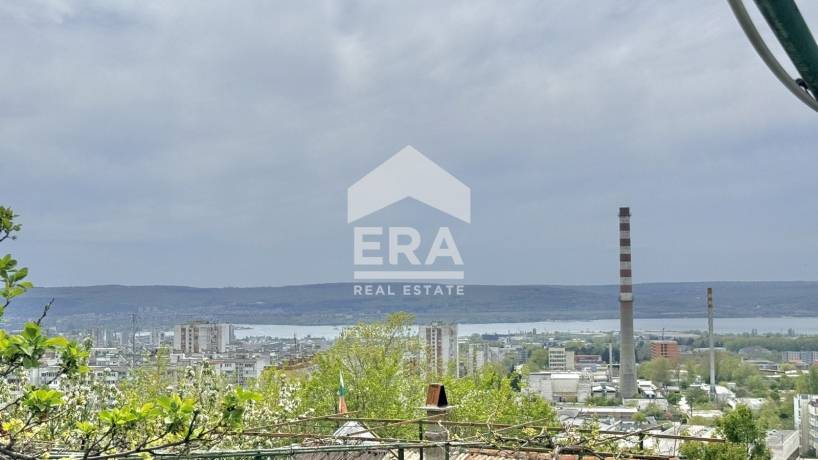 Къща за продажба в м-т Планова, Варна