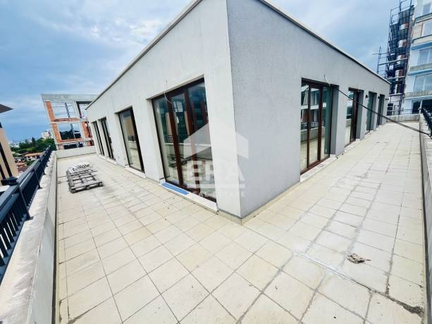 Тристаен апартамент за продажба в гр. Варна, област Варна