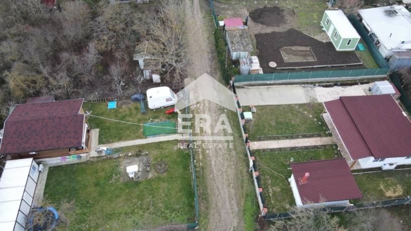 ЕРА Вива продава урегулиран поземлен имот само на минути от морския бряг във вилната зона на с. Кранево, обл. Добрич