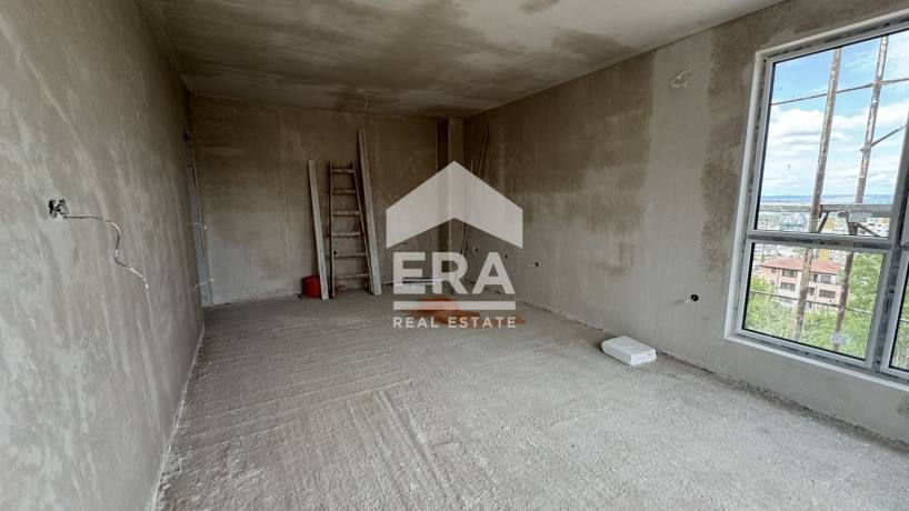 ЕРА Вива продава двустаен апартамент с панорамна гледка в м-ст Пчелина, гр. Варна