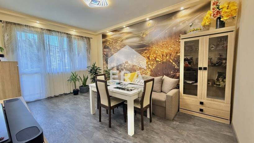 Тристаен апартамент за продажба в кв. Погреби, Варна