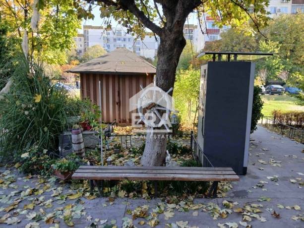 Тристаен апартамент под наем в кв. Тракия, Пловдив