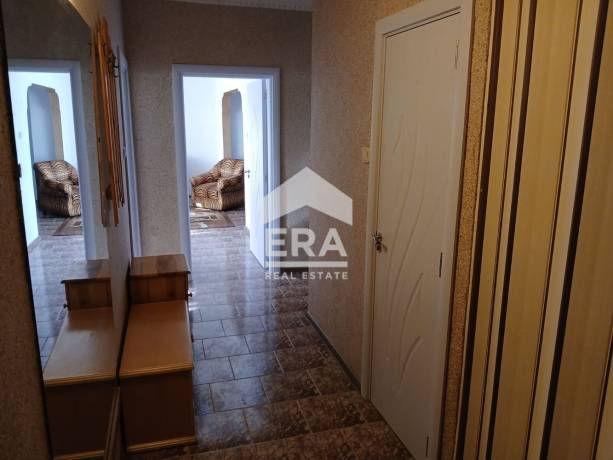 Тристаен апартамент под наем в кв. Тракия, Пловдив