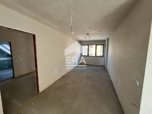 ЕРА Вива продава тристаен апартамент, пред АКТ16, в нова сграда в кв. Бъкстон, гр. София.