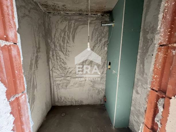 ЕРА Вива продава тристаен апартамент, пред АКТ16, в нова сграда в кв. Бъкстон, гр. София.