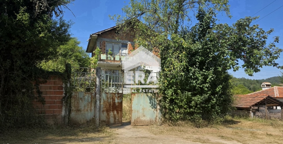 Къща за продажба в с. Свежен, област Пловдив