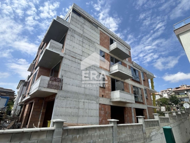 Тристаен апартамент за продажба в кв. Виница, Варна