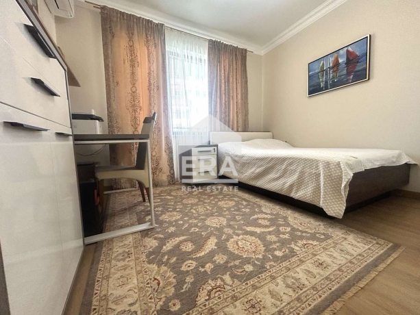 Тристаен апартамент за продажба в кв. Бриз, Варна