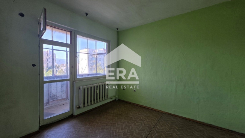 Двустаен апартамент за продажба в кв. Тракия, Пловдив