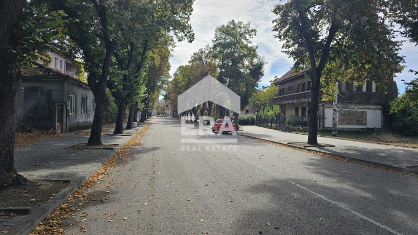Къща за продажба в гр. Хисаря, област Пловдив
