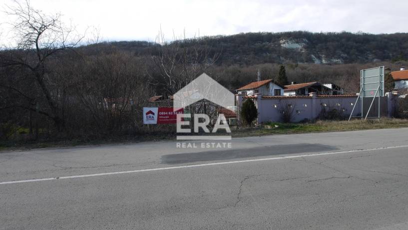 Урегулиран поземлен имот за продажба, с лице на главен път, в курортен комплекс Златни пясъци, Варна